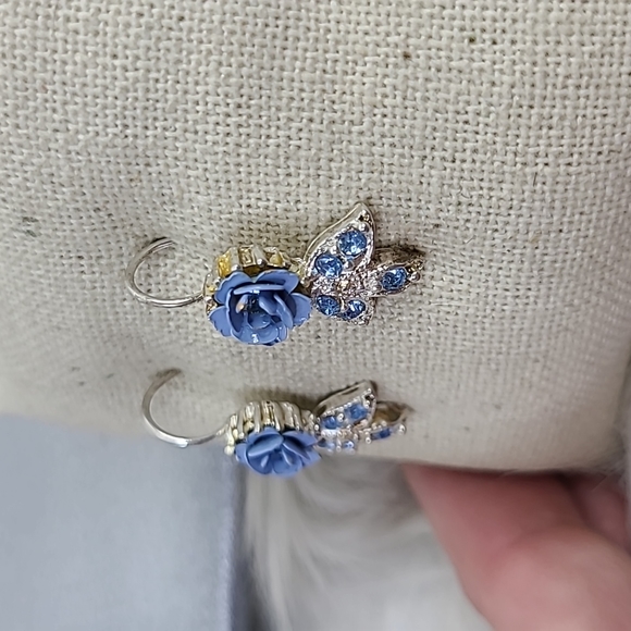 Earrings "Something Blue" Silver Tone Rose Dangle Bride Wedding Delicate Pretty - Picture 3 of 6